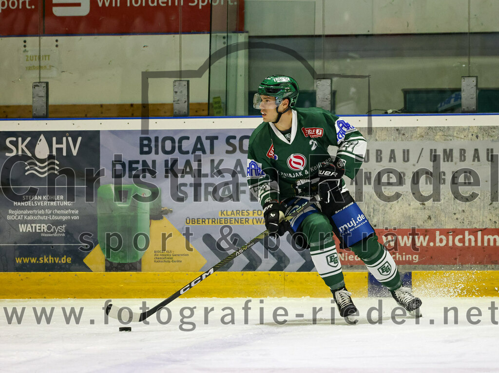 2023-11-12_033_TSV_Erding_gegen_EHC_Koenigsbrunn | Erding, Deutschland, 12.11.2023:
Eishockey, Bayernliga Vorrunde 2023 / 2024, 9. Spieltag, TSV Erding gegen EHC Königsbrunn, Endergebnis: 3:2

Mark Waldhausen (Erding Gladiators, #27)

Foto: Christian Riedel / fotografie-riedel.net