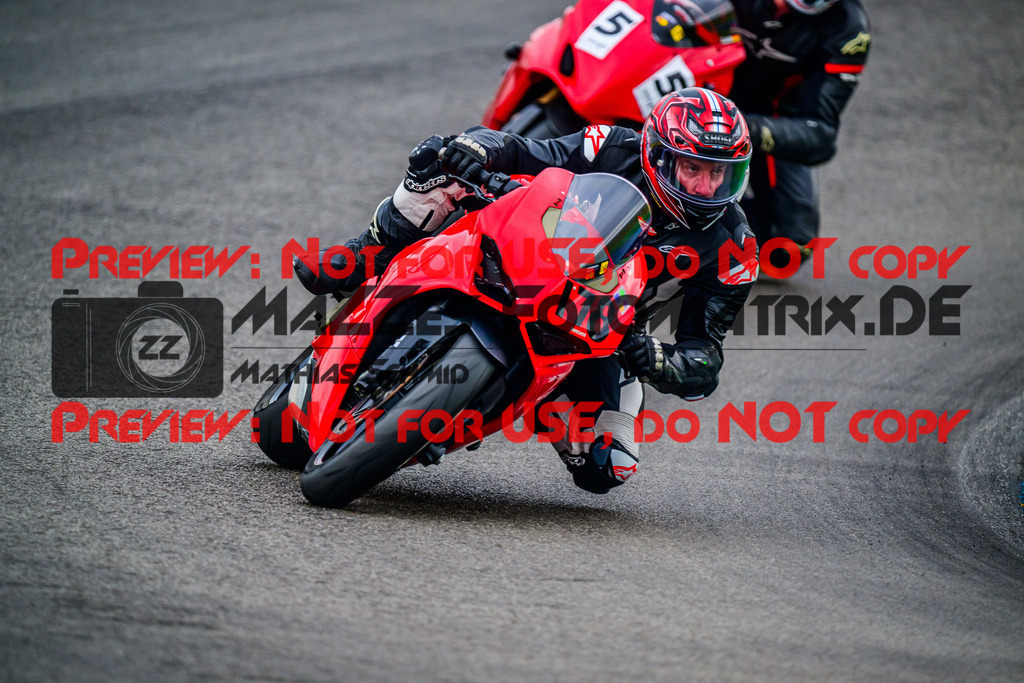 MaZZes_FotoMatrix_240614_6007705_4106 | GELB