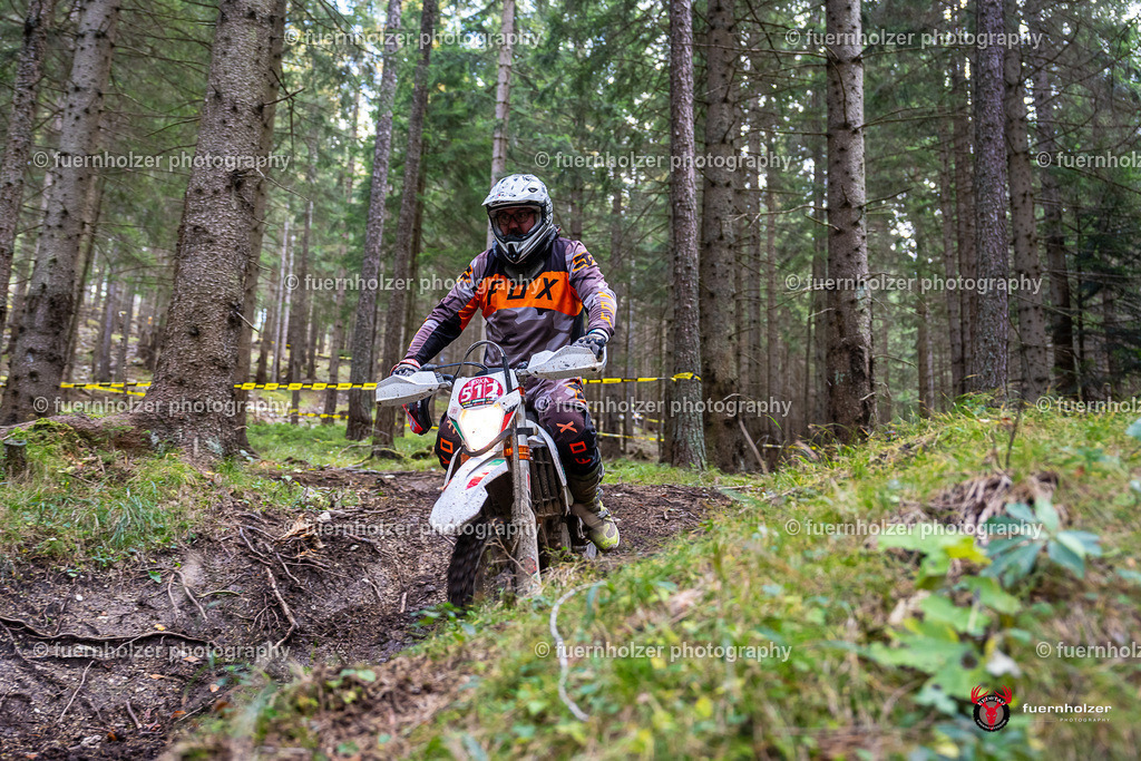 fuernholzer_251026-C1-459 | Fotografische Impressionen von der Red Stag Enduro Extreme by fuernholzer-photography.com. Endurosport in Österreich fotografisch festgehalten von fuernholzer. Auftragsfotografie für Private, Gewerbefotos und Industriefotografie. Eventfotografie, Sportfotografie und Motorsportfotografie. Anbieter von Fotoworkshops, Fototraining, fotografischen Vorträgen und Fotoseminaren.