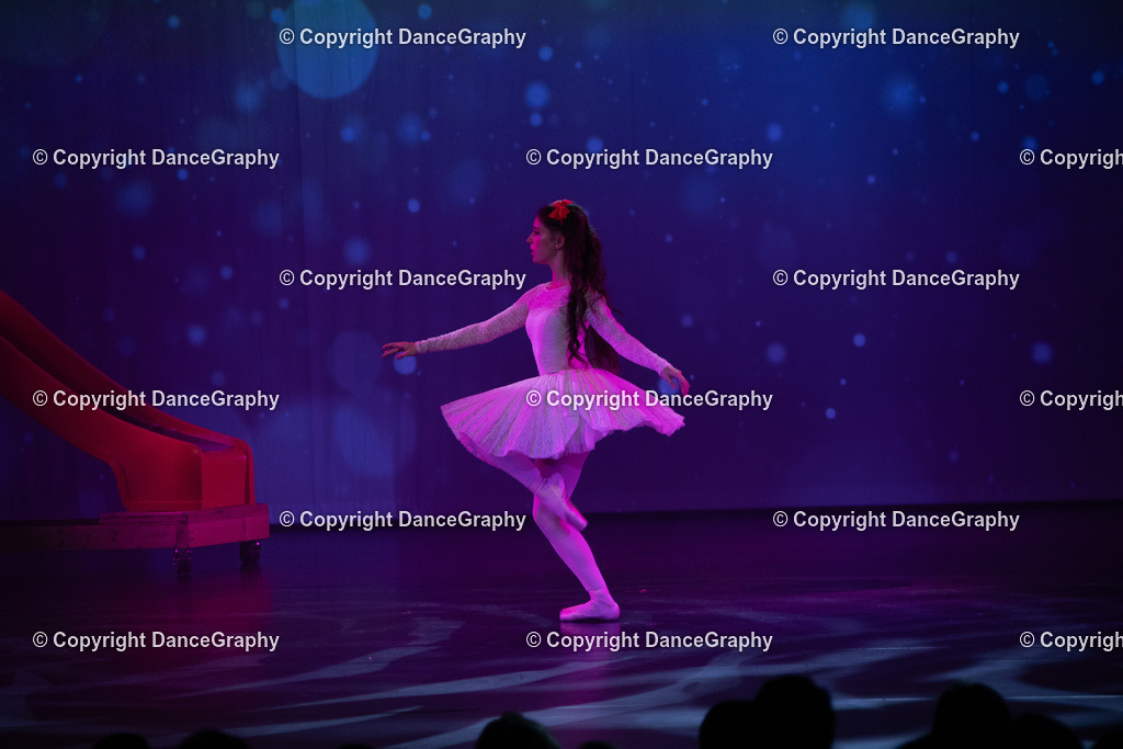 GPHY2213 | DanceGraphy - Realisiert mit Pictrs.com