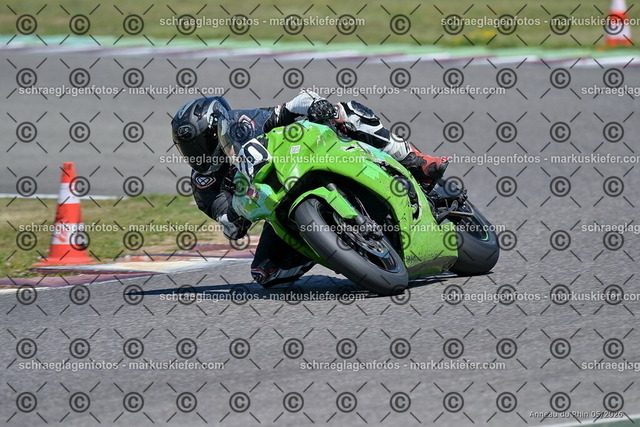 26BT01-1297 | 020 - Realisiert mit Pictrs.com