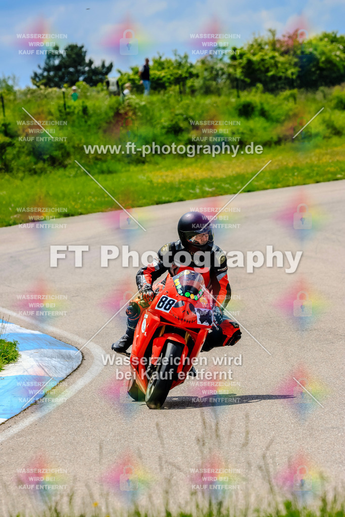 MotoTeam-0190 | Hier findet Ihr Bilder von Touristenfahrten auf der Nürburgring Nordschleife oder von anderen Veranstaltungen die ich besucht habe. Viel Spass beim Durch Schauen 