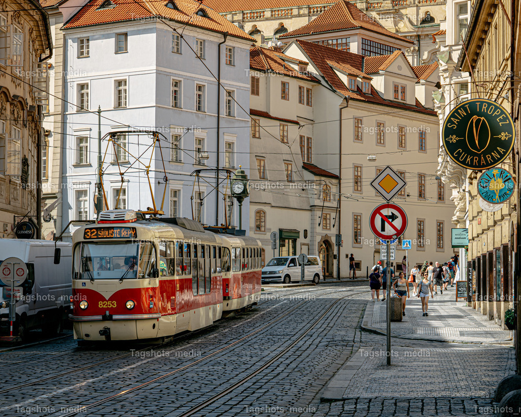 A7506079 | tagshotsmedia - Realisiert mit Pictrs.com