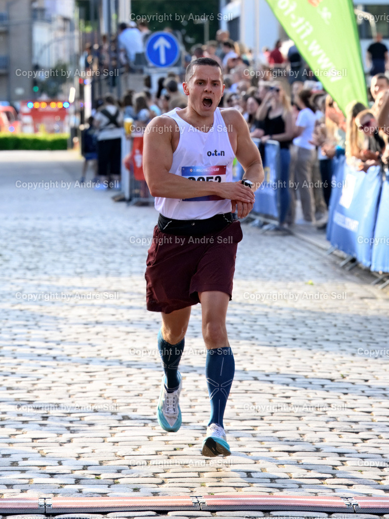 20250613_9777 | THOMSEN Robin (o.t.n Lauflabor) / 10 km Bäcker Andresen-Lauf / Holstenköstenlauf 2025 / Kleinflecken / 24534 Neumünster / 13.06.25 - Realisiert mit Pictrs.com