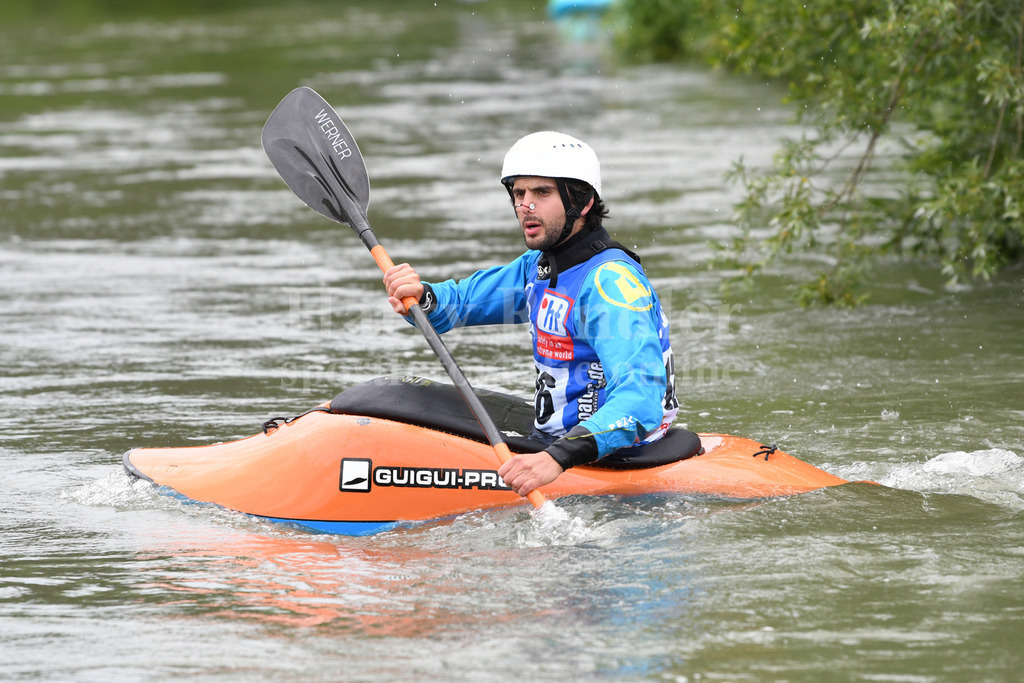 ICF CANOE FREESTYLE WORLD CUP 1 / PLATTLING | 2024 ICF CANOE FREESTYLE WORLD CUP 1 / PLATTLINGMen's Kayak Surface Final Sieger Harry PRICE (Great Britain) #126  - Realisiert mit Pictrs.com