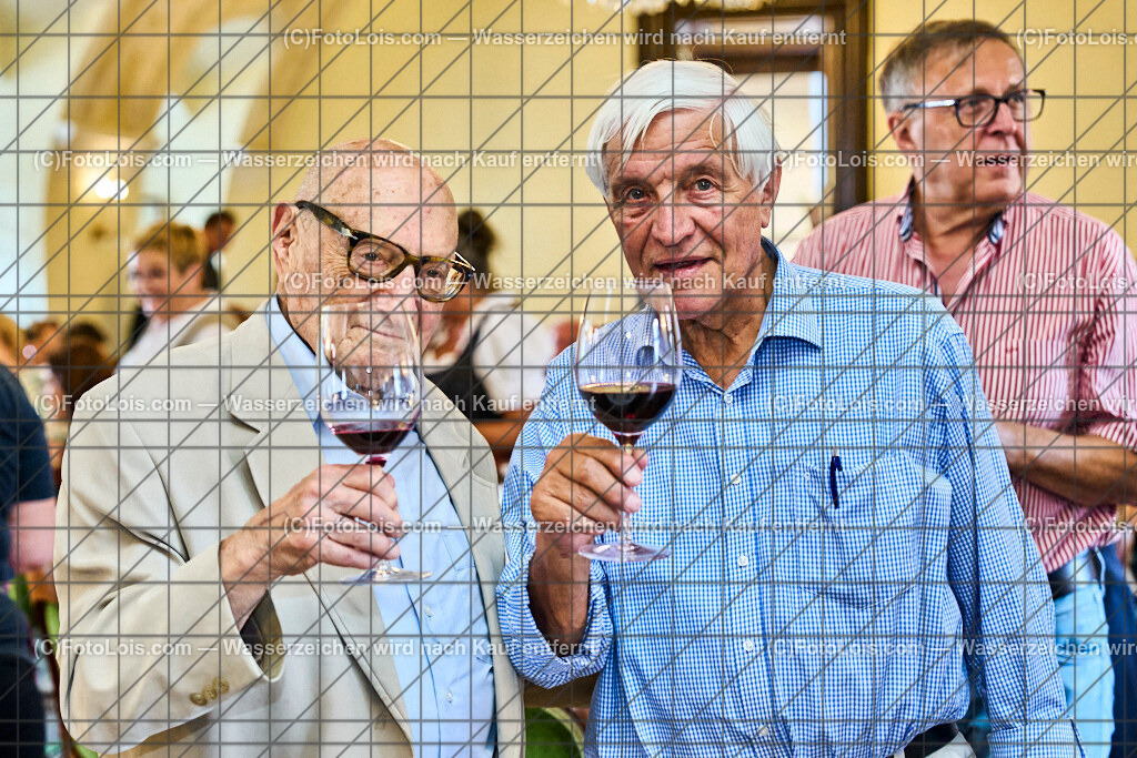 ALP9709_XXXX-Chopin-Festival_Gratulationen zum Jubilaeum | (C)FotoLois.com, Alois Spandl. XXXX. Chopin-Festival in der Kartause Gaming, DINNERKONZERT mit Vera Kostner (Violine), Manfred Wagner-Artzt (Klavier), Clara Biermasz (Klavier), Lieke Te Winkel (Violine) und Adam Javorkai (Violoncello) im Prätatensaal, Sa 17. August 2024.