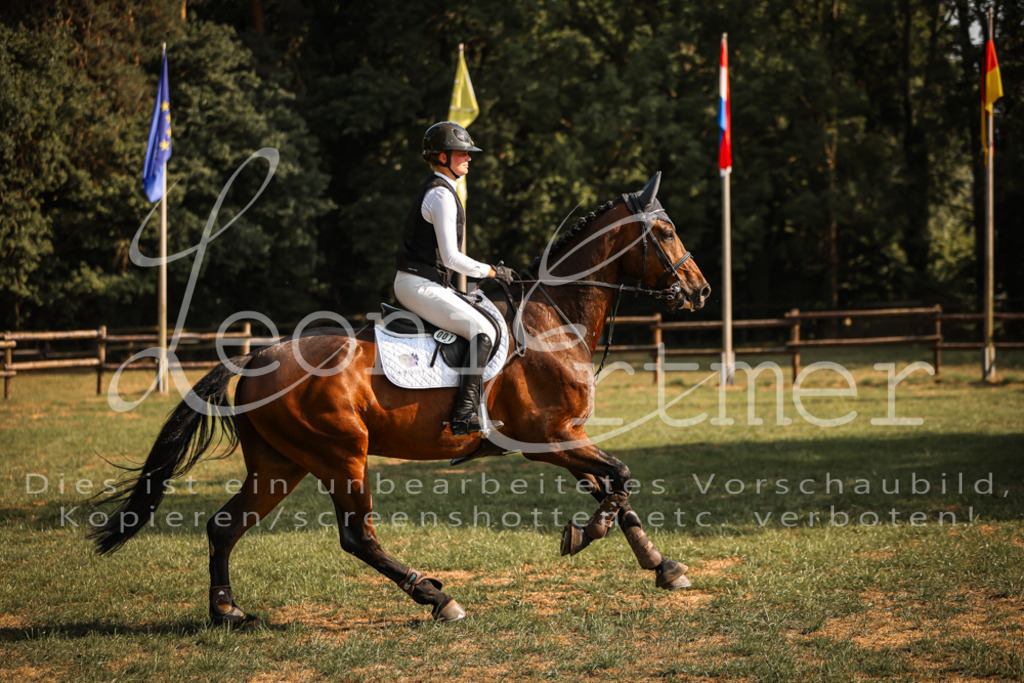 14.FrPfL00059 | Leoni Ertmer Photography - Realisiert mit Pictrs.com