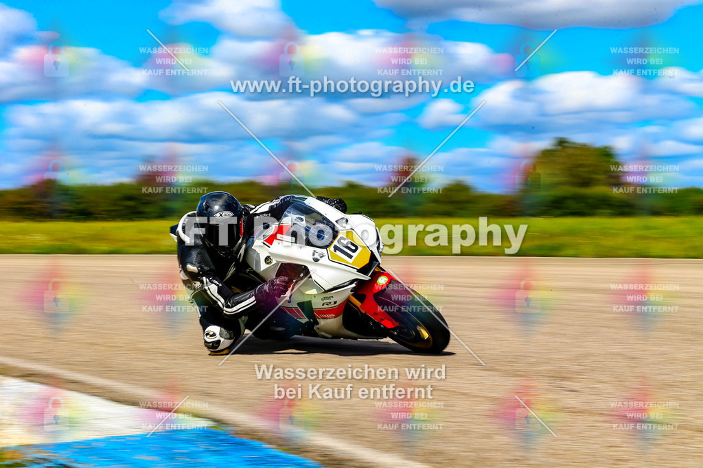 016-6474 | Hier findet Ihr Bilder von Touristenfahrten auf der Nürburgring Nordschleife oder von anderen Veranstaltungen die ich besucht habe. Viel Spass beim Durch Schauen 