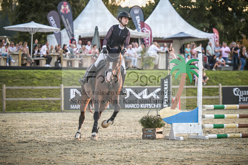 DOS_2265 | Entdecke hochwertige Reitturnierfotos von Foto Oger. Professionell, emotional und authentisch – jetzt Lieblingsmomente im Shop bestellen.Deutschlandweite Turnierfotografie. - Realisiert mit Pictrs.com