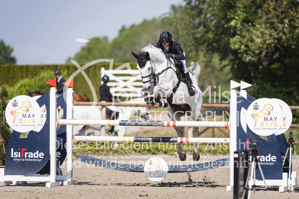 260509_PfSpTa_11_M1-Spr-118 | Deine schönsten Turniermomente als professionelle Fotos! Entdecke hochwertige Pferdesport-Fotografie im Online-Shop. Jetzt Fotos finden & bestellen!
