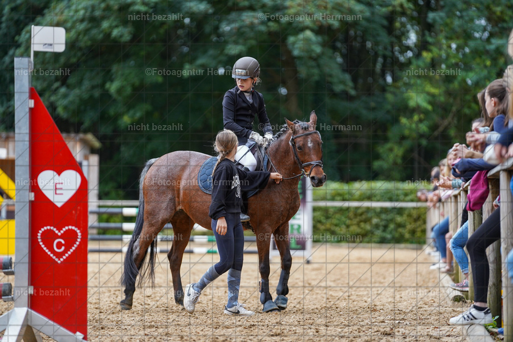 20231008-SN_01623 | Diessen am Ammersee, 2023, Dressur- und Springturnier, Reitsport, Turnierfotografie, Pferdebilder, Reitbilder, Turnierfotografen Bayern, Fotoagentur Herrmann