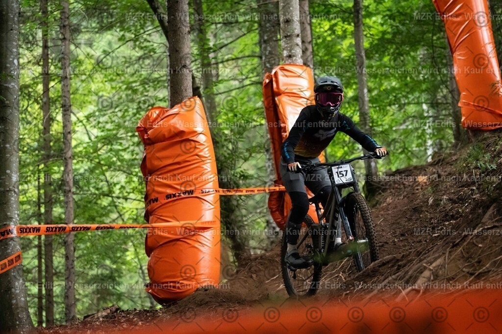 x-369 | mzredits - Realisiert mit Pictrs.com