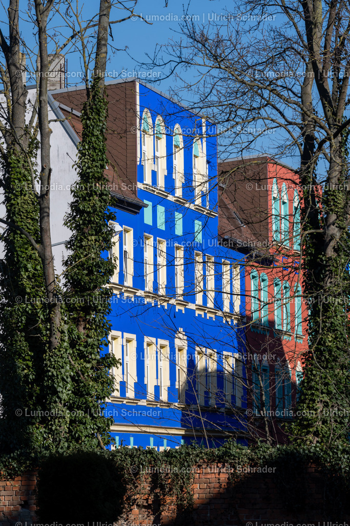 10049-12395 - Magdeburg - Sudenburg - Bunte Stadt | Stockfoto und Bilderpool mit Bildmaterial aus Deutschland, dem Harz, Halberstadt, Quedlinburg, Wernigerode und weltweit. Qualitativ hochwertige und professionelle Fotos anschauen und kaufen. - Realisiert mit Pictrs.com