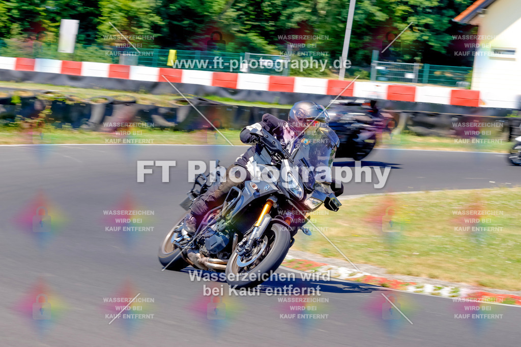 _MOT9499 | Hier findet Ihr Bilder von Touristenfahrten auf der Nürburgring Nordschleife oder von anderen Veranstaltungen die ich besucht habe. Viel Spass beim Durch Schauen 