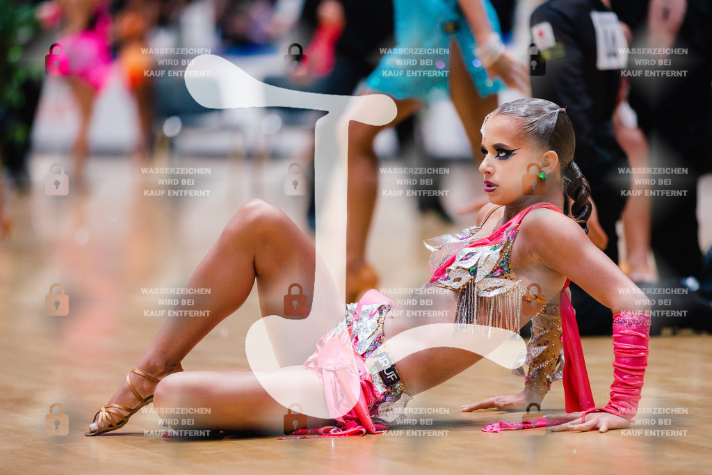 Hessen Tanzt WDSF Open Youth Latin 7th (68) Ivan Smekalkin _ Yeva Liermontova (Schwarz-Weiß-Club Pforzheim)-2025-05-17-1789 | Webshop for digital downloads and prints of dance sport, event & show photographer Julian Link - Realisiert mit Pictrs.com