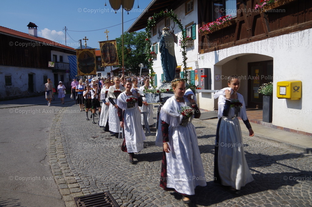 IMGP3541 | fotografiert von Axel PollmannLeonhardi Wallfahrt Benediktbeuern und Murnau, Fronleichnam, Fasching, Landschaft im Loisachtal und Benediktbeuern  - Realisiert mit Pictrs.com