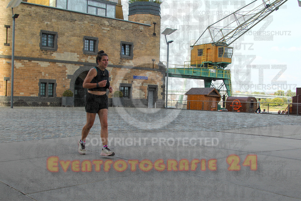 250920_1547_EV4_9578 | Sportfotografie im Rhein-Sieg Kreis, Köln, Bonn, NRW, Rheinland Pfalz, Hessen, etc. Unser Tätigkeitsfeld umfasst den Laufsport vom Volkslauf über den Marathon, Duathlon, Triathon bis zum Ultralauf wie Kölnpfad Ultra oder Schindertrail.