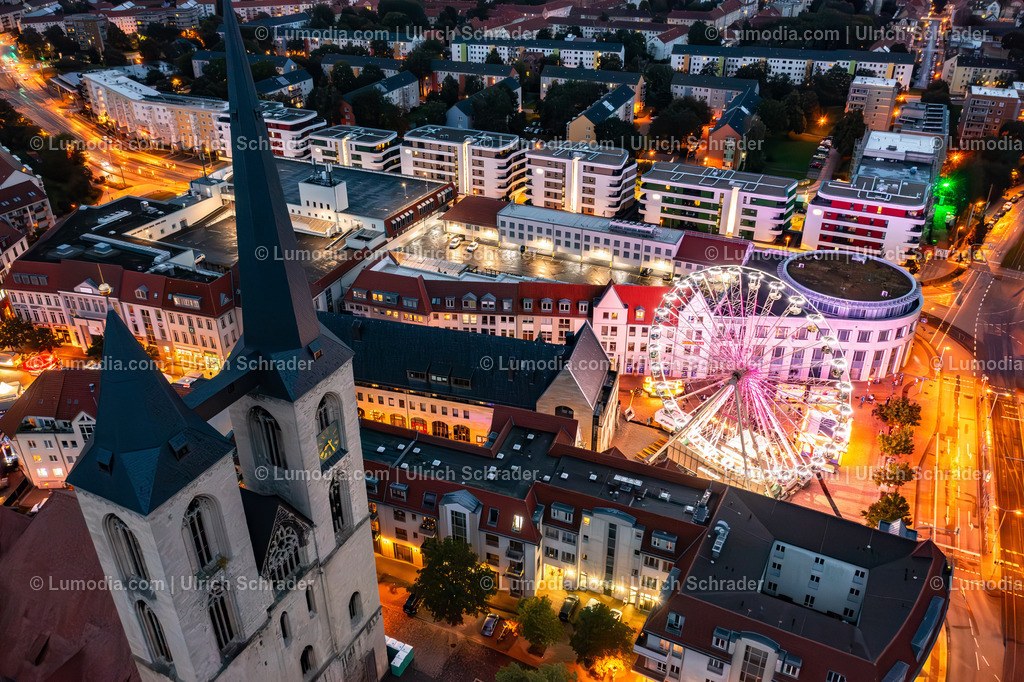 10049-51684 - Halberstadt - Stadtzentrum - 25 Jahre Rathauspassage | Stockfoto und Bilderpool mit Bildmaterial aus Deutschland, dem Harz, Halberstadt, Quedlinburg, Wernigerode und weltweit. Qualitativ hochwertige und professionelle Fotos anschauen und kaufen. - Realisiert mit Pictrs.com