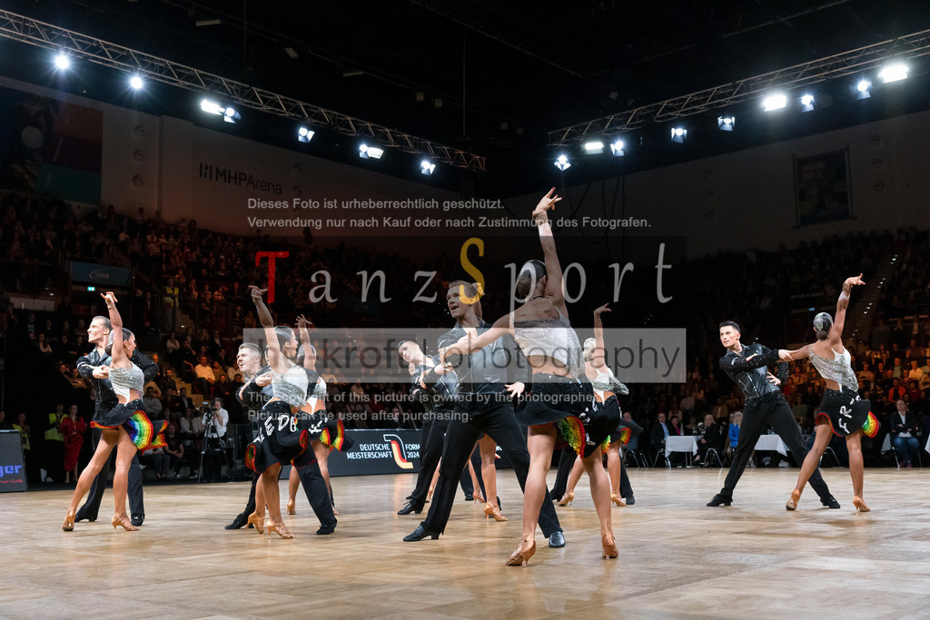 20241109_DM-Formationen_4189 | Tanzsportbilder, Standardtanz, Lateintanz, WDSF, DTV, LTVB, dancecomp, goc, hessen tanzt, blaues band der spree, walzer, tango, wiener walzer, slowfox, quickstepp, samba, rumba, cha-cha-cha, paso doble. jive, hd-kroft photography, turniertanzsport