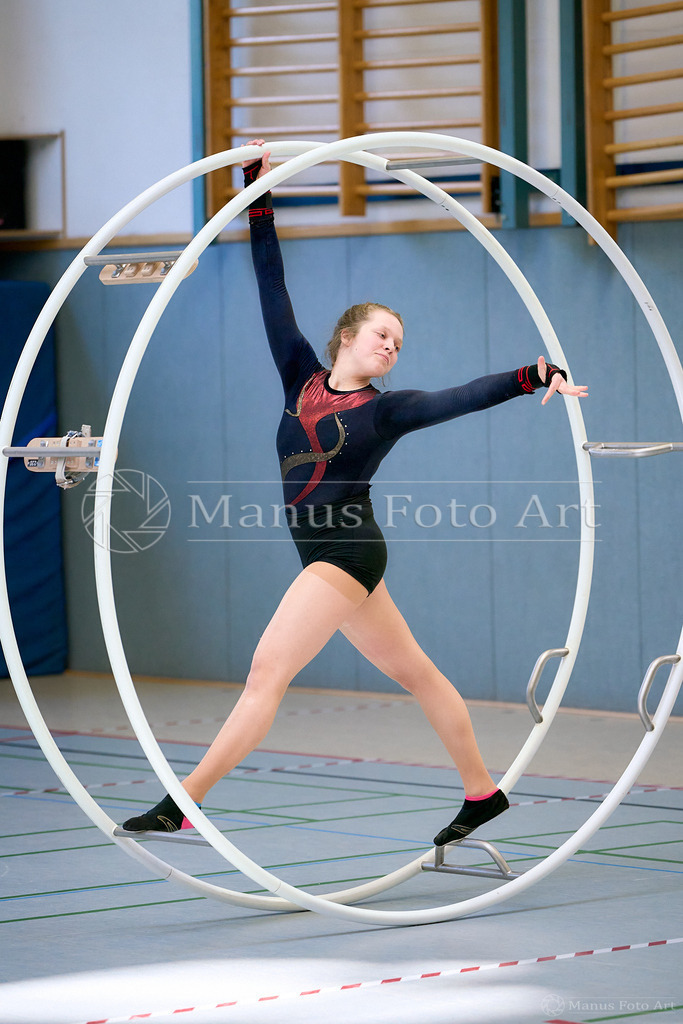 C-DSC07704 | Professionelle Sportfotografie in Hamburg, Schleswig-Holstein und Niedersachsen – spezialisiert auf Rhönrad, Geräteturnen, Leistungsturnen und rhythmische Sportgymnastik. Bundesweite Begleitung von Rhönrad-Events. Jetzt Sport-Fotos - Realisiert mit Pictrs.com