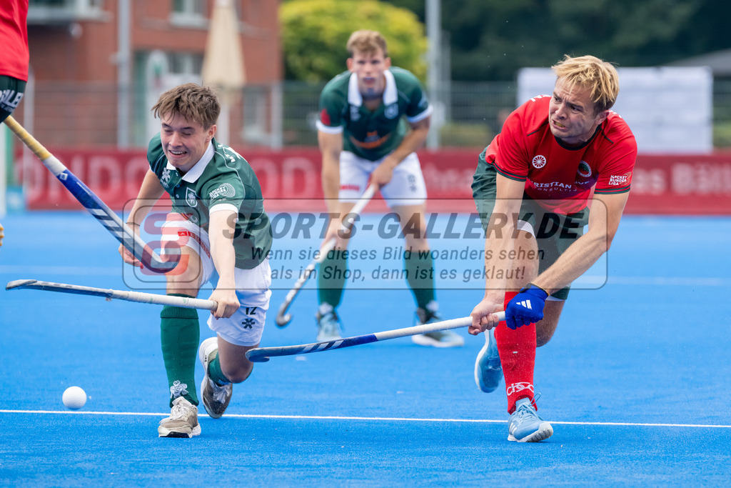 HK_20240915_106500 | 1. Bundesliga Herren Crefelder HTC - Uhlenhorst Mülheim am 15.9.2024 Crefelder HTC , CHTC, Krefeld , Niklas Enaux ( Uhlenhorst Mülheim #12 ) , van Ehren Christian ( Crefelder HTC #16 )