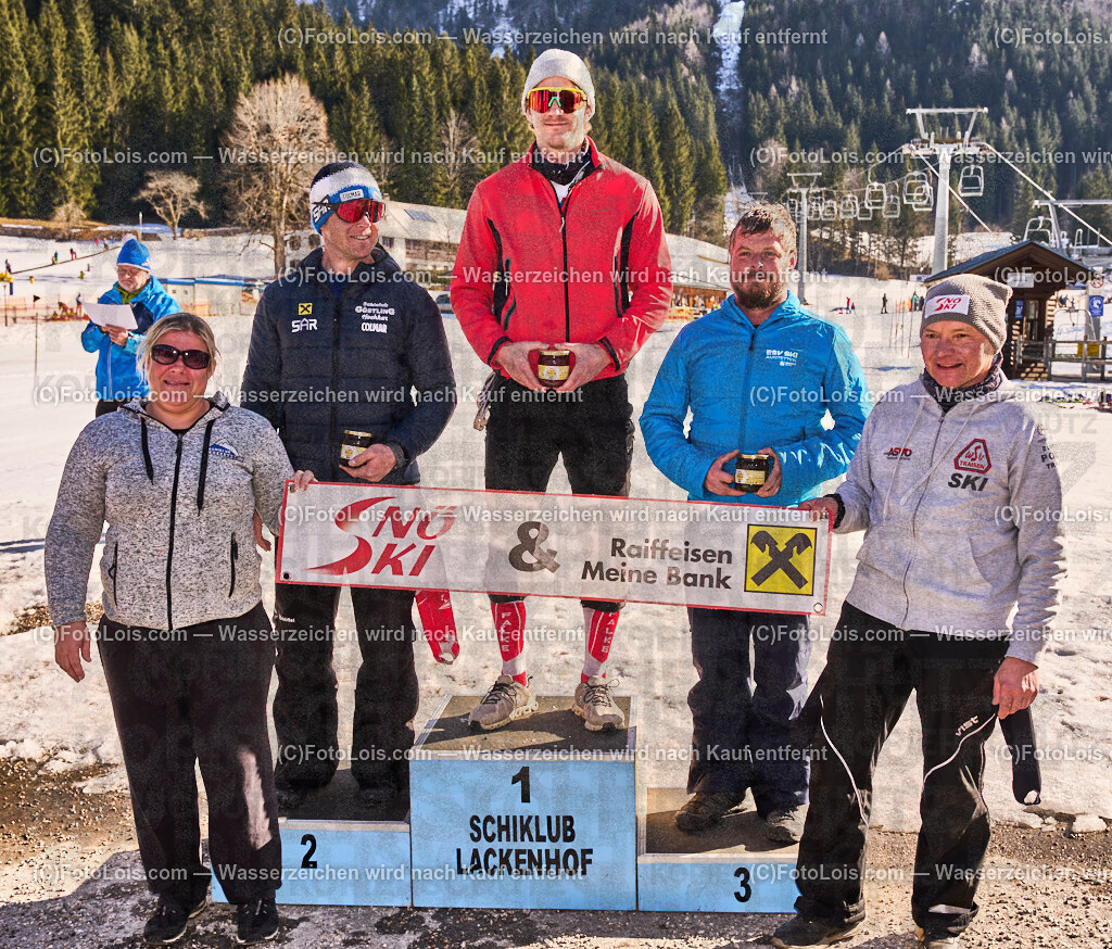 ALP0788_MastersCup-RTL-I_LKHF_Siegerehrung | NÖ Raiffeisen MastersCup, Jugend - Damen - Herren, Riesentorlauf-Rennen 1 auf der Fuchswaldpiste, durchführender Verein: Schiklub Lackenhof, So 9. Februar 2025.