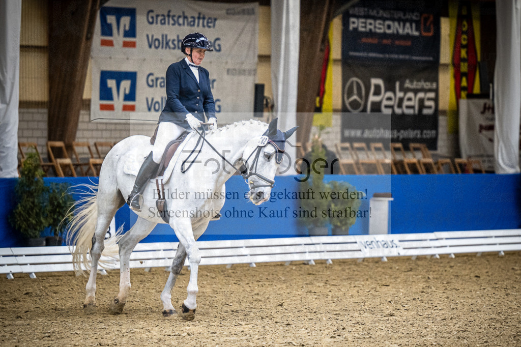 DOS_3311 | Entdecke hochwertige Reitturnierfotos von Foto Oger. Professionell, emotional und authentisch – jetzt Lieblingsmomente im Shop bestellen.Deutschlandweite Turnierfotografie. - Realisiert mit Pictrs.com