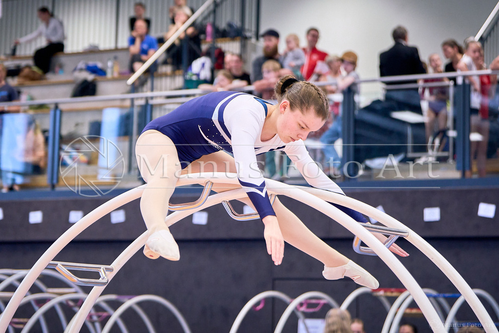 C-DSC04401 | Professionelle Sportfotografie in Hamburg, Schleswig-Holstein und Niedersachsen – spezialisiert auf Rhönrad, Geräteturnen, Leistungsturnen und rhythmische Sportgymnastik. Bundesweite Begleitung von Rhönrad-Events. Jetzt Sport-Fotos - Realisiert mit Pictrs.com