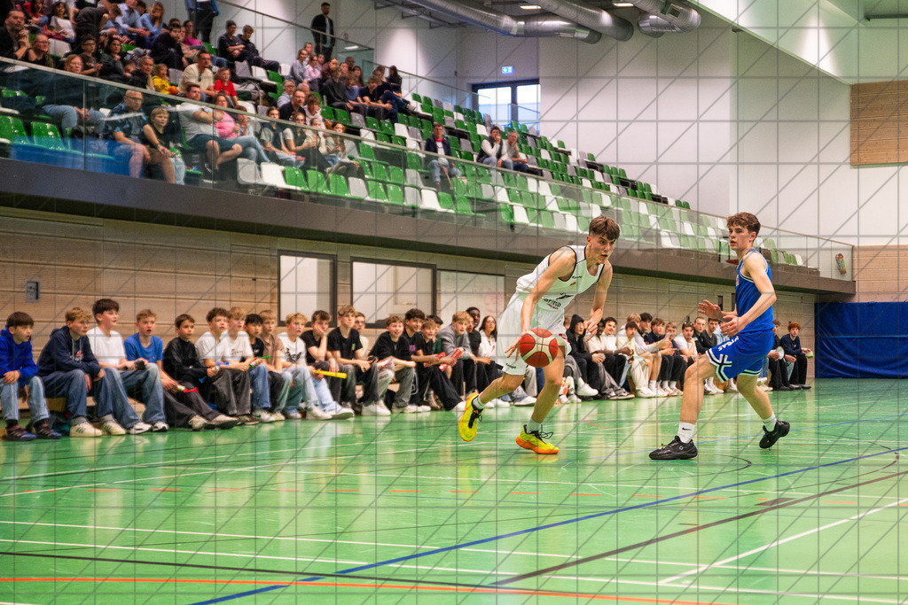 JBBL 24/25 | 21.03.2025 | Charisma Young Bulls vs. Mitteldeutsche Basketball Akademy | JBBL 24/25 | 21.03.2025 | Charisma Young Bulls vs. Mitteldeutsche Basketball Akademy | 1. Runde PlayOffs Gruppe Nord, 2. Spiel - - - - - CREDIT, www.bullenfotos.de, Martin König, Hörner Weg 40, D-49078 Osnabrück, +4917663732967, Nutzung und Weitergabe nur zu den vereinbarten Zwecken. Presseanfragen an Urheber. Alle Rechte beim Urheber. - - - - - - Realisiert mit Pictrs.com