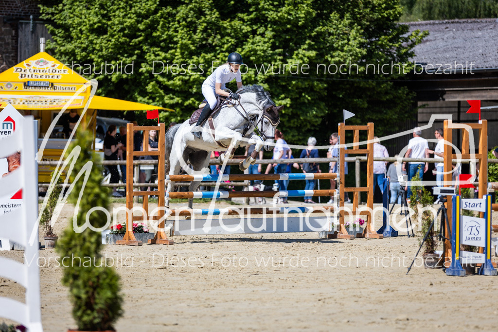 Donop24-ASprmstA-056 | MomenTaufnahmen Pferdesportfotos