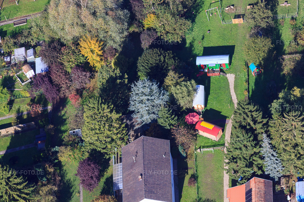Luftbild: Saarstraße Villa Kunterbunt in Kandel im Bundesland Rheinland-Pfalz in Deutschland. Foto: IMG_34492.jpg vom 26.10.2010 durch Werner Riehm/FLY-FOTO.de