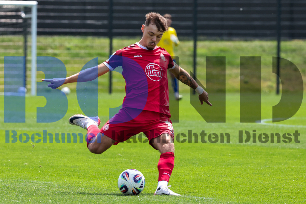 SES_ESSFKO20250712-7 | bond - Realisiert mit Pictrs.com