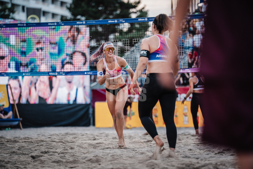 Beachvolleyball | Frauen | Deutsche Meisterschaften 2025 Timmendorfer Strand | 04.09.2025 | v.l. Sandra Ittlinger und Anna-Lena Grüne jubeln