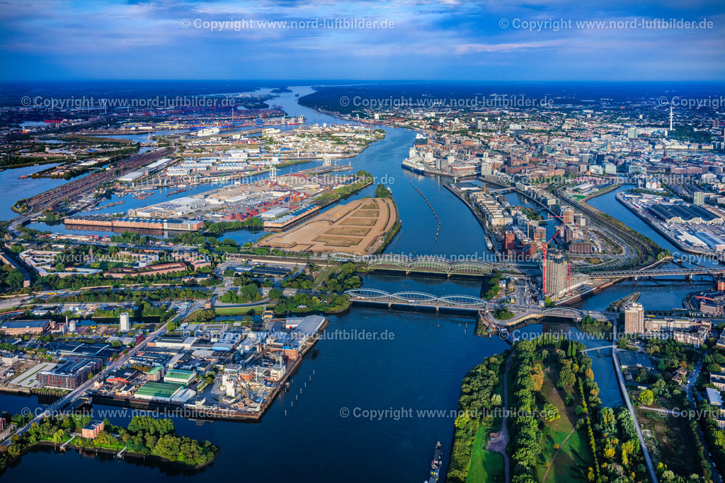 Hamburg_Elbbrücken_Baakenhafen_ELS_6116200925 | HAMBURG 20.09.2025 Fluß - Brückenbauwerk Elbbrücken - Norderelbbrücke über die Ufer der Elbe in Hamburg. // River - bridge structure Elbbruecken - Norderelbbruecke on the banks of the Elbe in Hamburg, Germany. Foto: Martin Elsen