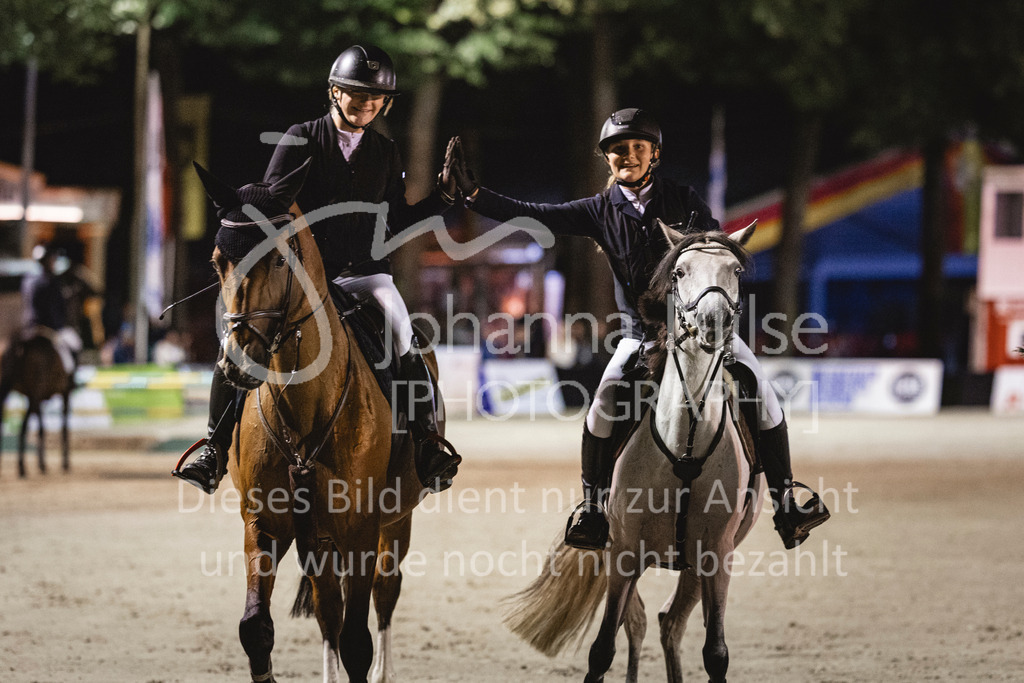 240913_OWLCh_Teamspringen-816 | Deine schönsten Turniermomente als professionelle Fotos! Entdecke hochwertige Pferdesport-Fotografie im Online-Shop. Jetzt Fotos finden & bestellen!