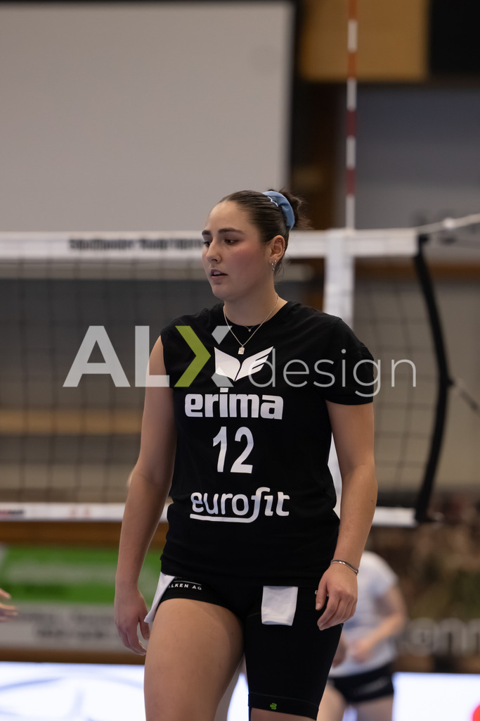 Volleyball I Frauen I Saison 2025-2026 I Volleyball NLA | Women I Round 16 I VC Kanti Schaffhausen - Viteos NUC I 31.01.2026 | 12 Isabella Loffreda (CH) (VC Kanti Schaffhausen) – Libera - Realisiert mit Pictrs.com