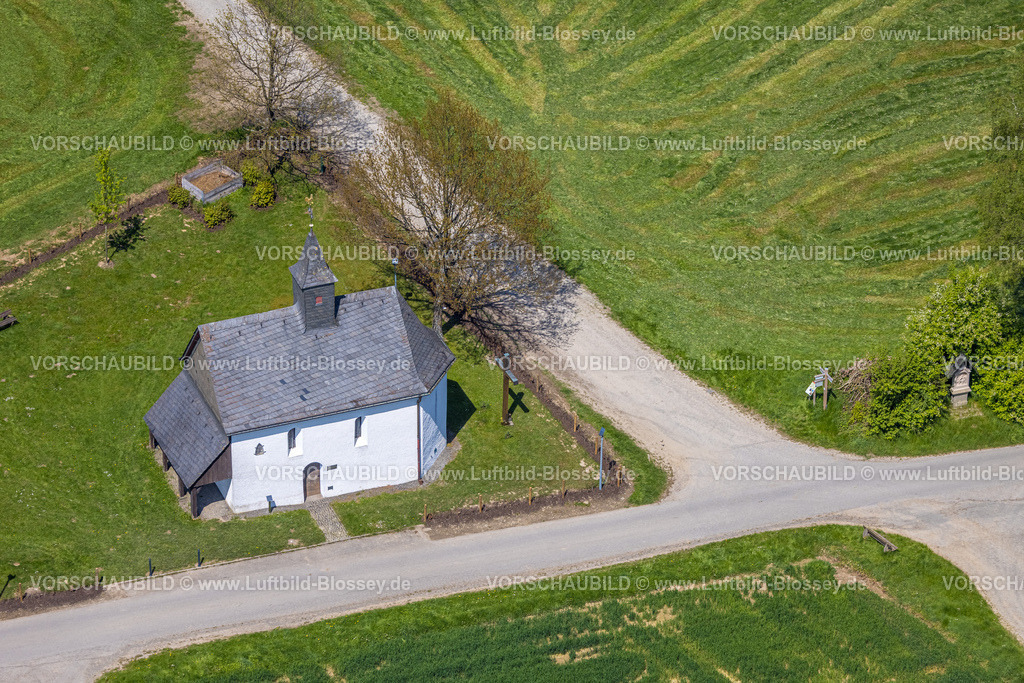 Eslohe230505704 | Luftbild, Rochuskapelle am Kreuzweg, Eslohe, Eslohe, Sauerland, Nordrhein-Westfalen, Deutschland
