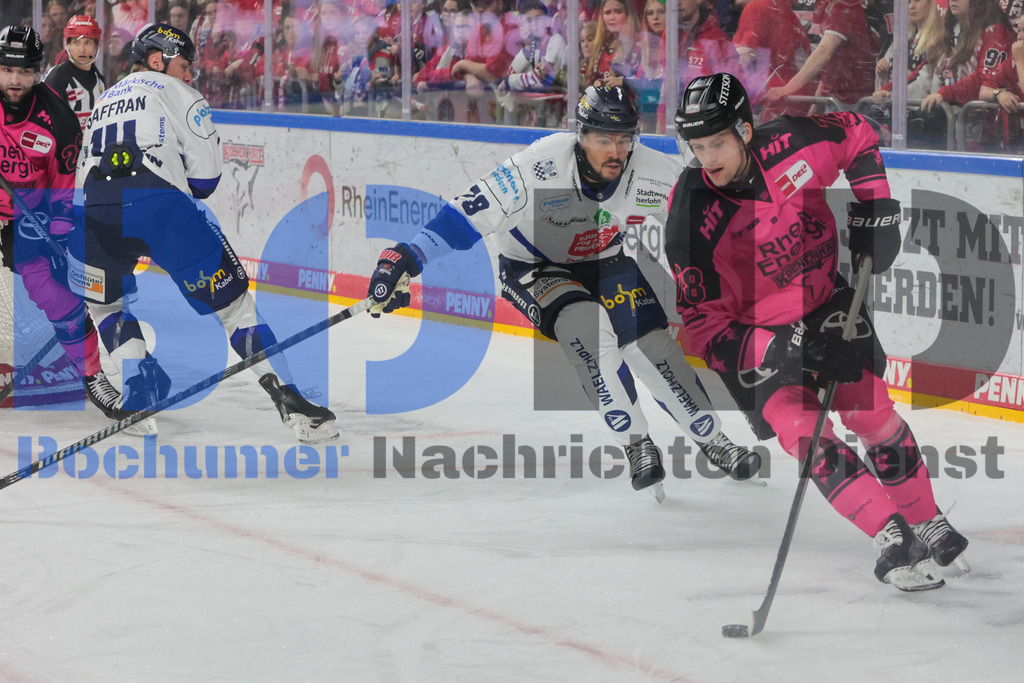 SES_KOLISE20251012-21 | bond - Realisiert mit Pictrs.com