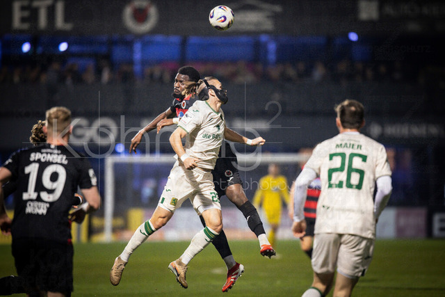 3. Liga: FC Viktoria Köln - TSV 1860 München, 06.03.2026 | Verthomy Boboy (Viktoria Köln, 22) und Sigurd Haugen (TSV 1860 München, 22) beim Kopfballduell ; Köln, 06.03.2026 - 28. Spieltag der 3. Fußball-Liga: FC Viktoria Köln - TSV 1860 München im Sportpark Höhenberg in Köln.Die DFL-Bestimmungen verbieten die Verwendung von Fotografien als Bildsequenzen und / oder Quasi-Videos.