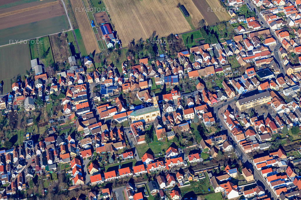 St. Martinus | Luftbild: St. Martinus in Lingenfeld im Bundesland Rheinland-Pfalz in Deutschland. Foto: IMG_36785.jpg vom 16.01.2011 durch Werner Riehm/FLY-FOTO.de - Realisiert mit Pictrs.com