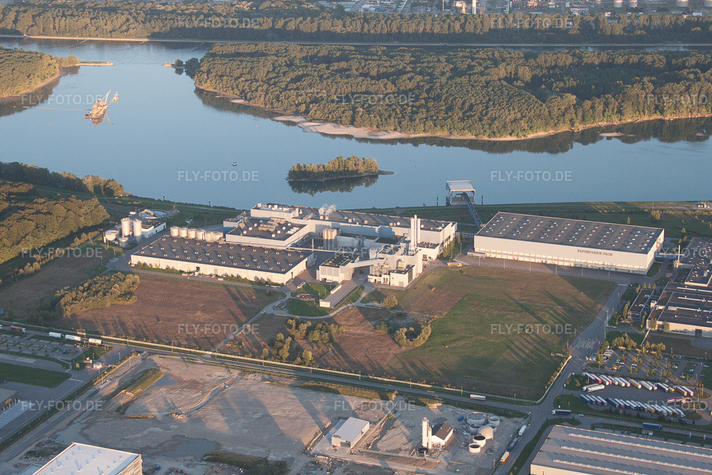 Luftbild: Industriegebiet Oberwald in Wörth am Rhein im Bundesland Rheinland-Pfalz in Deutschland. Foto: IMG_59764.jpg vom 04.09.2013 durch Werner Riehm/FLY-FOTO.de