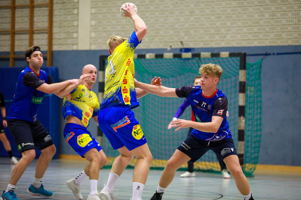 SVN_OscRheinhausen_021124_082 | Bildergalerie von Sport-Ereignissen aber auch von weiteren spannenden Dingen - nicht nur vom Niederrhein. In Anlehnung an den bekannten Spruch von Hanns Dieter Hüsch heißt das Motto: "Niederrhein ist überall".  - Realisiert mit Pictrs.com