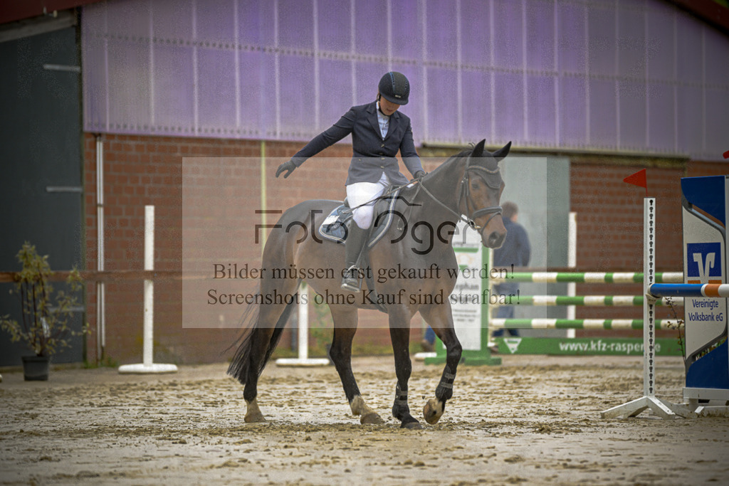 20240505-DOS_7462 | Entdecke hochwertige Reitturnierfotos von Foto Oger. Professionell, emotional und authentisch – jetzt Lieblingsmomente im Shop bestellen.Deutschlandweite Turnierfotografie. - Realisiert mit Pictrs.com