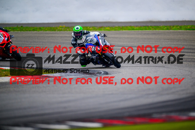 MaZZes_FotoMatrix_240717_6007705_1545 | WEISS