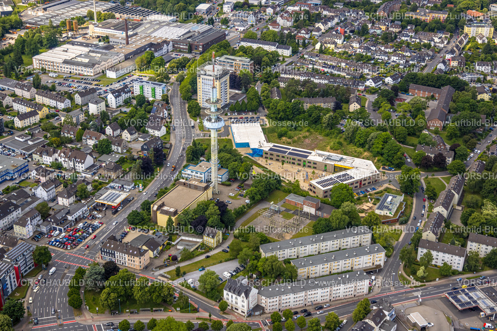 Velbert250601118 | Luftbild, Grundschule Kastanienallee, Fernmeldeturm Velbert (Telebert) Fernsehsender, BKS Hochhaus Haus Niederberg, Velbert, Ruhrgebiet, Nordrhein-Westfalen, Deutschland