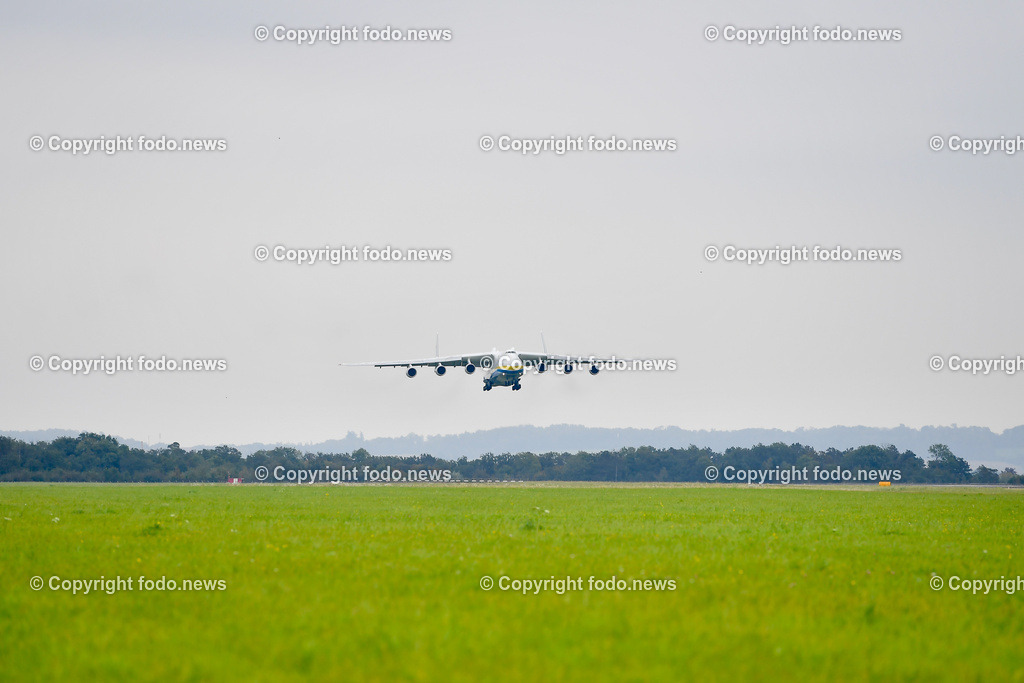 Flughafen Linz Hoersching_ Landung Antonov AN 225_ 05.10.2021-4 | 05.10.2021, Linz Hörsching, AUT, Flughafen Linz, Linz Airport, Landung Antonov 225, im Bild Antonov 225 - größtes und schwerstes Transportflugzeug der Welt zu Gast in Linz