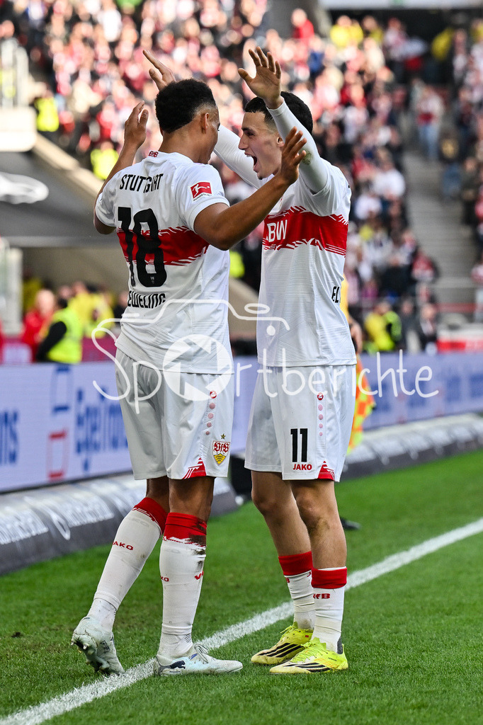 VfB Stuttgart - VfL Wolfsburg | STUTTGART, DEUTSCHLAND - 01. MÄRZ: Jubel der Stuttgarter nach dem Treffer zum 3-0 durch Jamie LEWELING (VfB Stuttgart 18) / Tor / Torschuetze / Freude / Happy während dem Bundesligamatch zwischen dem VfB Stuttgart und dem VfL Wolfsburg am 24. Spieltag in der MHP-Arena / DFL REGULATIONS PROHIBIT ANY USE OF PHOTOGRAPHS AS IMAGE SEQUENCES AND/OR QUASI-VIDEO