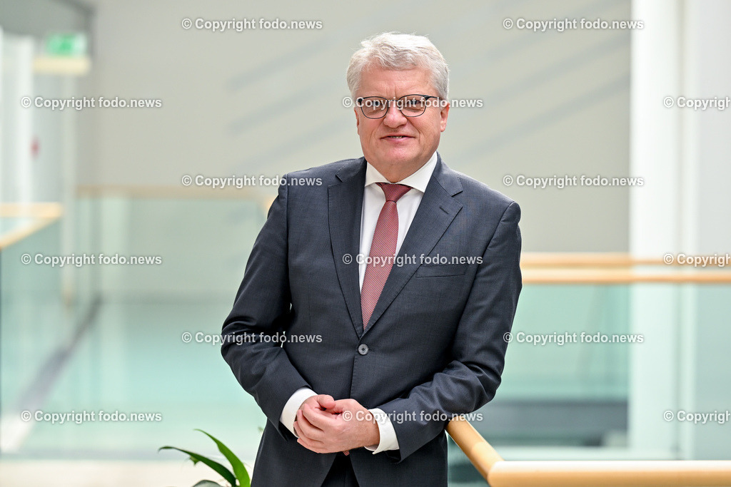 Klaus Luger (SP_ Bgm. der Stadt Linz)_ 10.03.2023-11 | 10.03.2023, Altes Rathaus, AUT, Buergermeister Klaus Luger, im Bild Klaus Luger (SP, Buergermeister der Stadt Linz) 