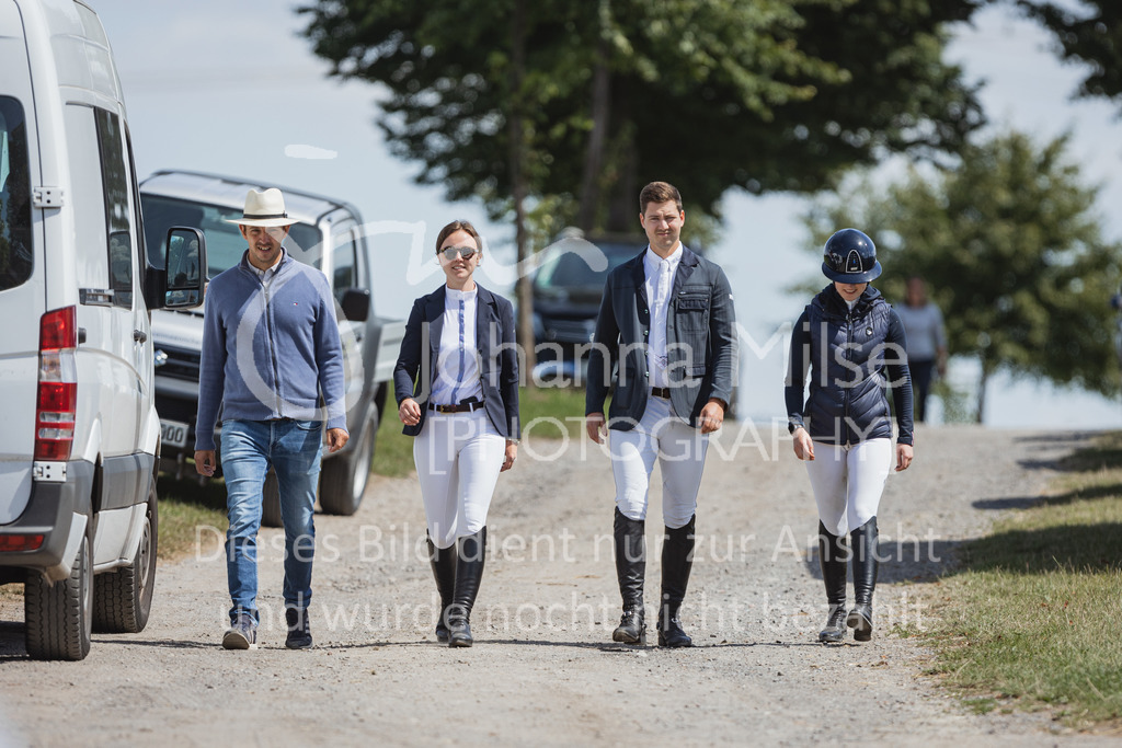 220728_BHO_BronzeTour_L-Stil_1-309 | Deine schönsten Turniermomente als professionelle Fotos! Entdecke hochwertige Pferdesport-Fotografie im Online-Shop. Jetzt Fotos finden & bestellen!