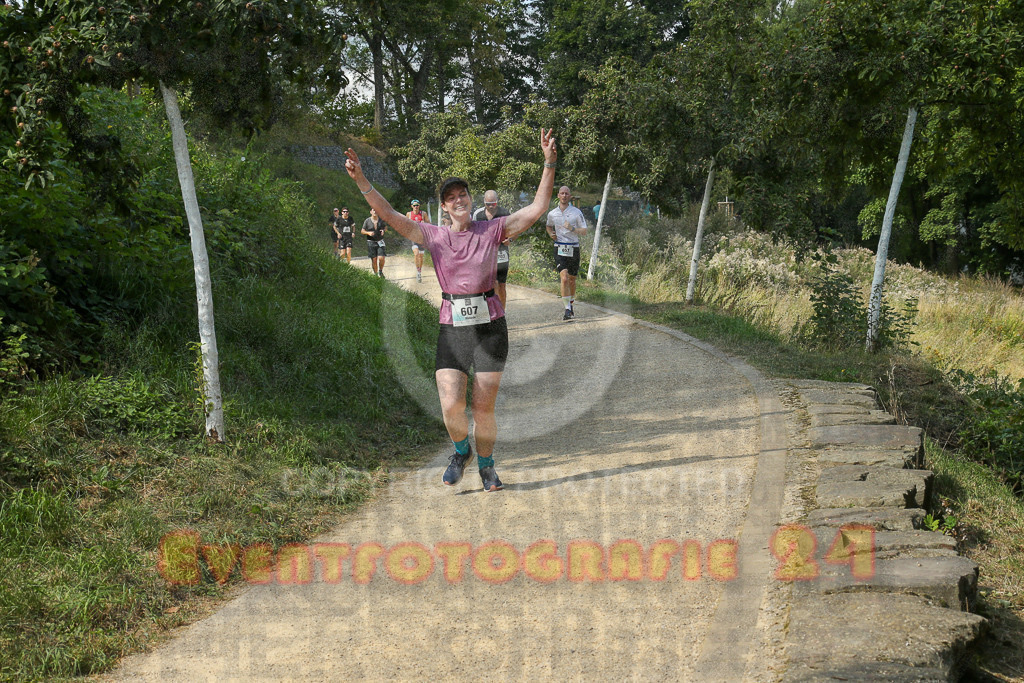 250824_1438_EX1_6983 | Sportfotografie im Rhein-Sieg Kreis, Köln, Bonn, NRW, Rheinland Pfalz, Hessen, etc. Unser Tätigkeitsfeld umfasst den Laufsport vom Volkslauf über den Marathon, Duathlon, Triathon bis zum Ultralauf wie Kölnpfad Ultra oder Schindertrail.